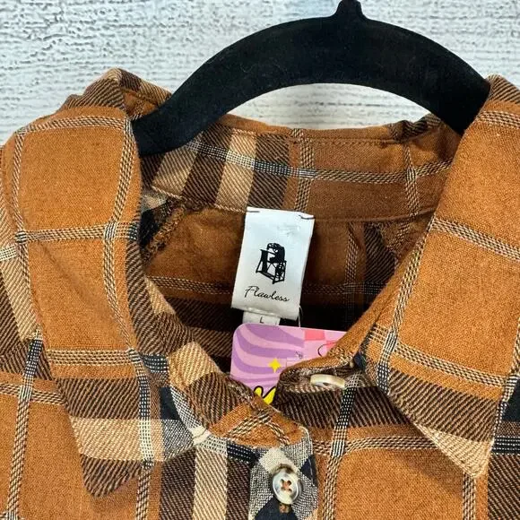 Flawless Plus Size Tan Plaid Button Up Flannel Top Size Large - Picture 5 of 8